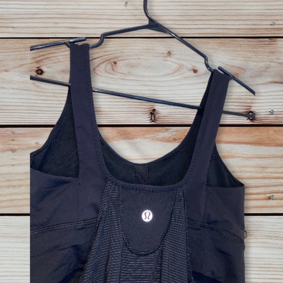 Lululemon summer sport multi layer tank top size 6 - Picture 5 of 7